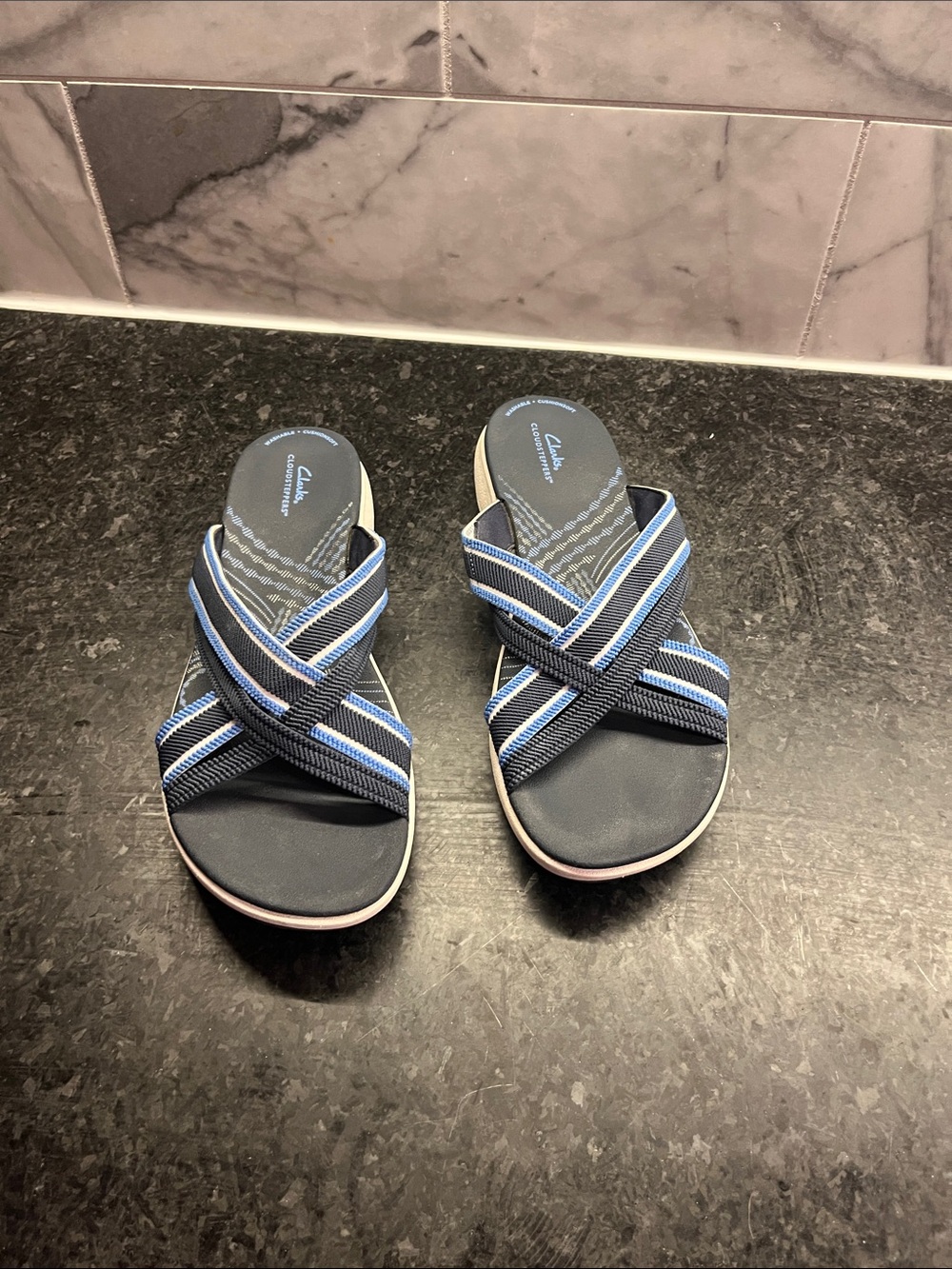 Clarks Women's Navy and Light Blue Crisscross Slide Sandals